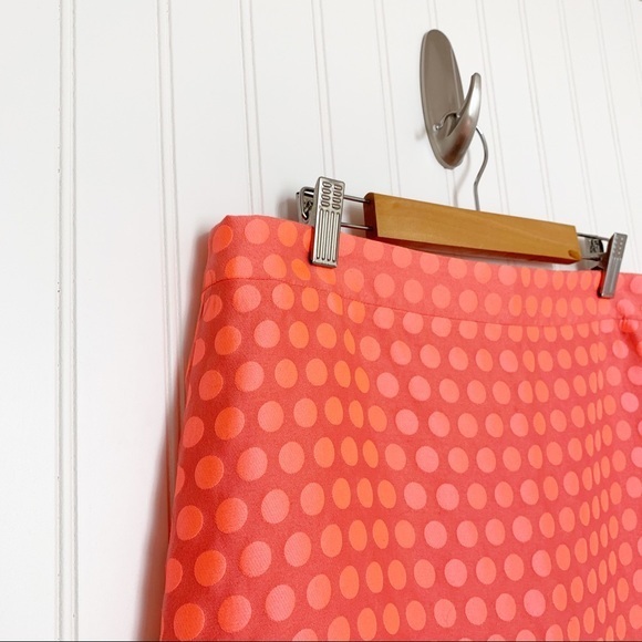 J. Crew Pencil Skirt in Polka Dot Bright Pink - Picture 2 of 4